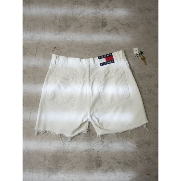 Tommy Hilfiger White Shorts - Picture 1 of 4